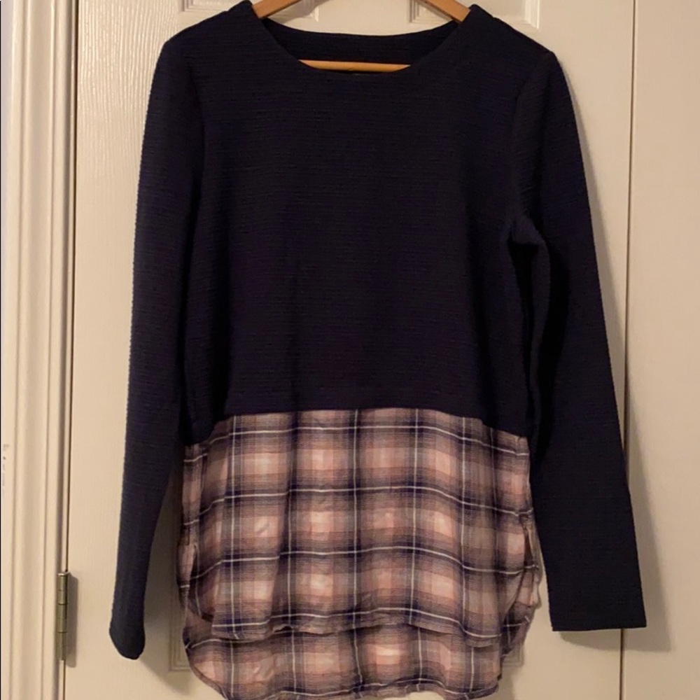 NWT Romeo + Juliet Couture blouse